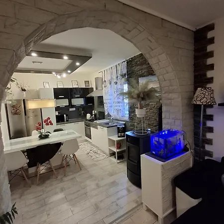L&l Apartment